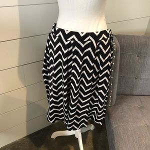 Lularoe Black and White Chevron Madison Skirt